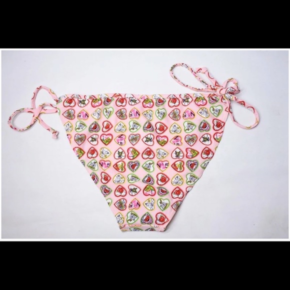 Chanel Pink Heart Bikini - Picture 3 of 8